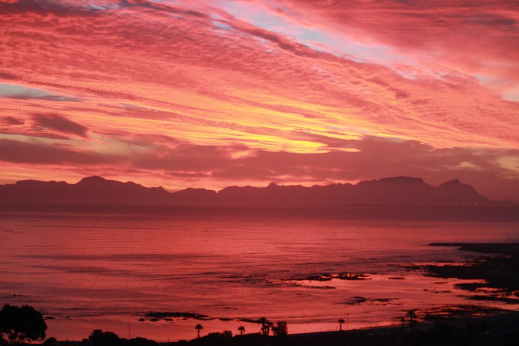 Merci Pére Gordonʼs Bay Esterno foto