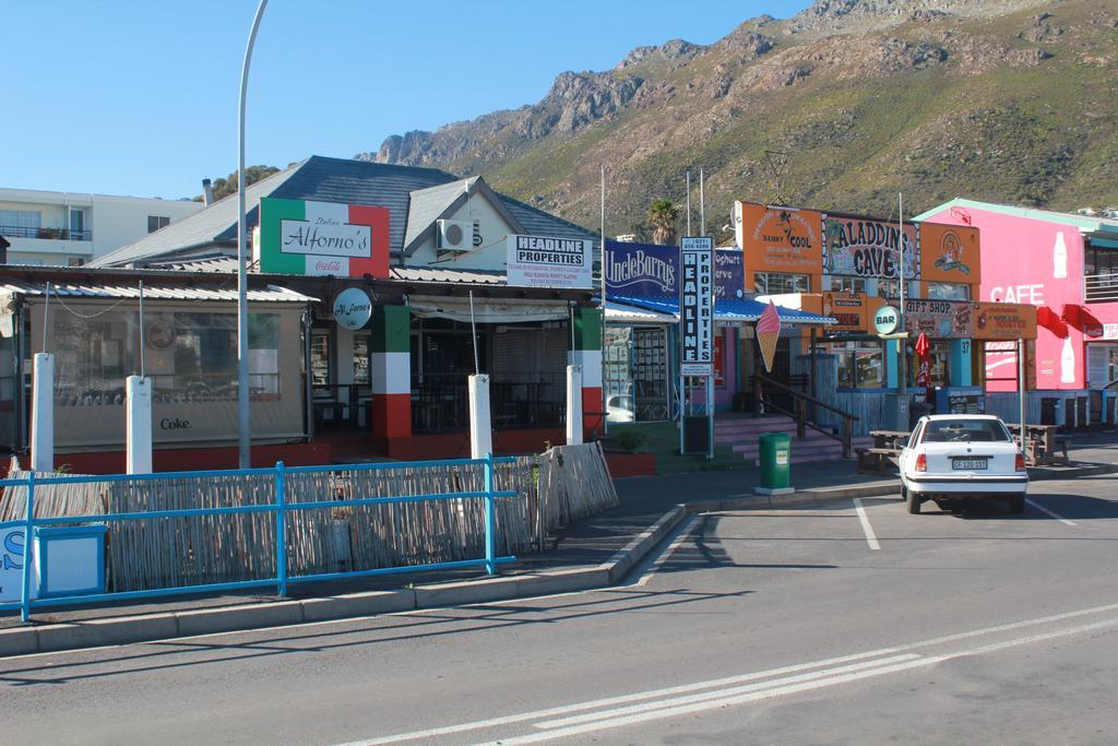 Merci Pére Gordonʼs Bay Esterno foto